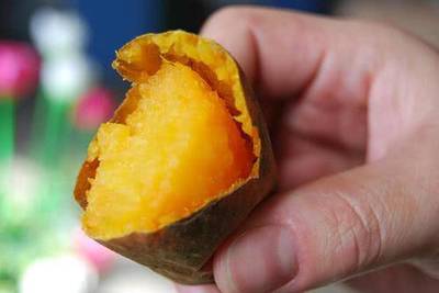 紅薯、柿子和雞蛋同食會(huì)中毒？營(yíng)養(yǎng)師揭曉真相，薯類銷售不受影響